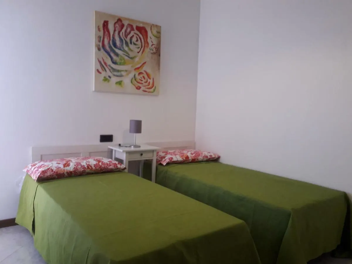 Villa Susy Ντεζεντσάνο ντελ Γκάρντα 0*,