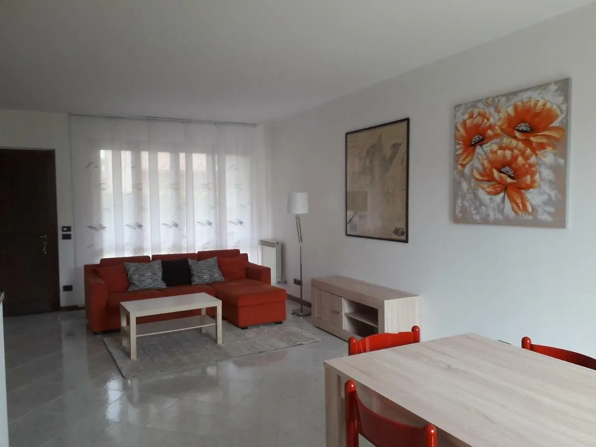 Villa Susy Ντεζεντσάνο ντελ Γκάρντα 0*,